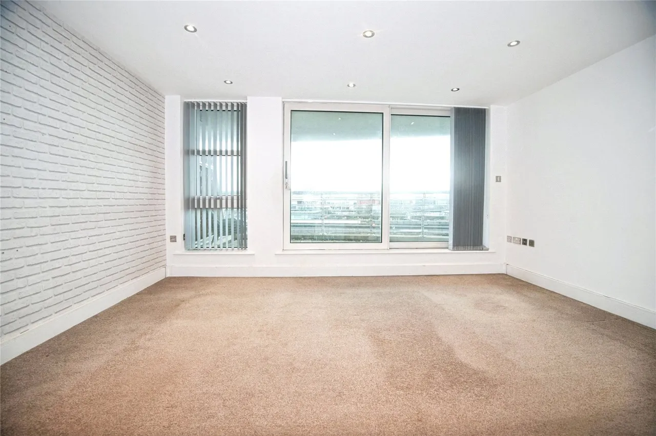 Havannah Street, Cardiff, CF10, photo 2