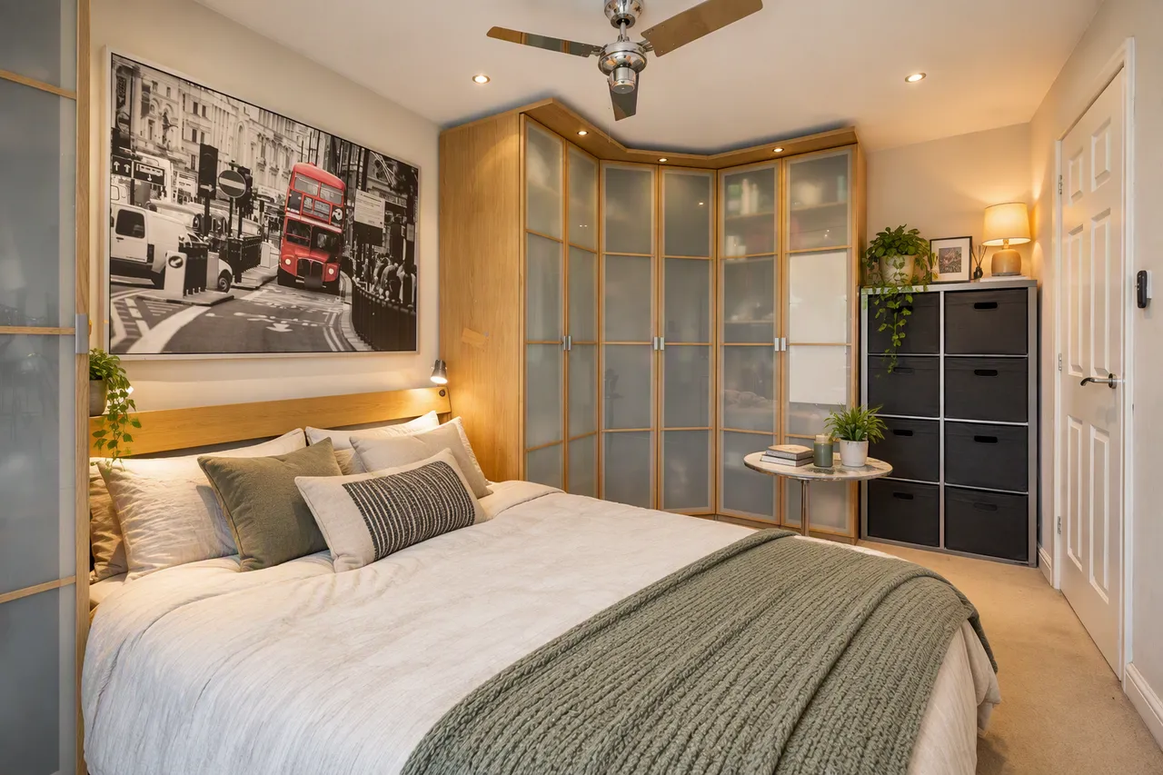 Horseshoe Close, London, E14, photo 13