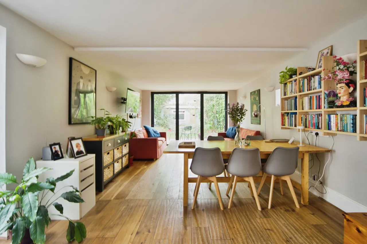 2 bed flat for sale, Park Road, London, N8
