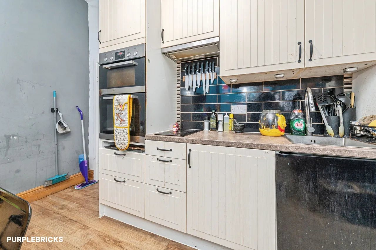 1 bed house for sale, Queen Street, Chickenley, WF12
