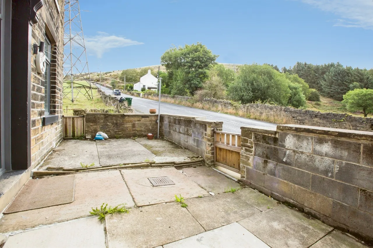 School Cote Terrace, Halifax, HX3, photo 6