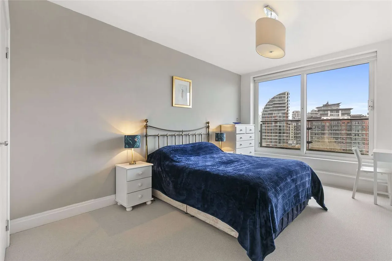 Smugglers Way, London, SW18, photo 6