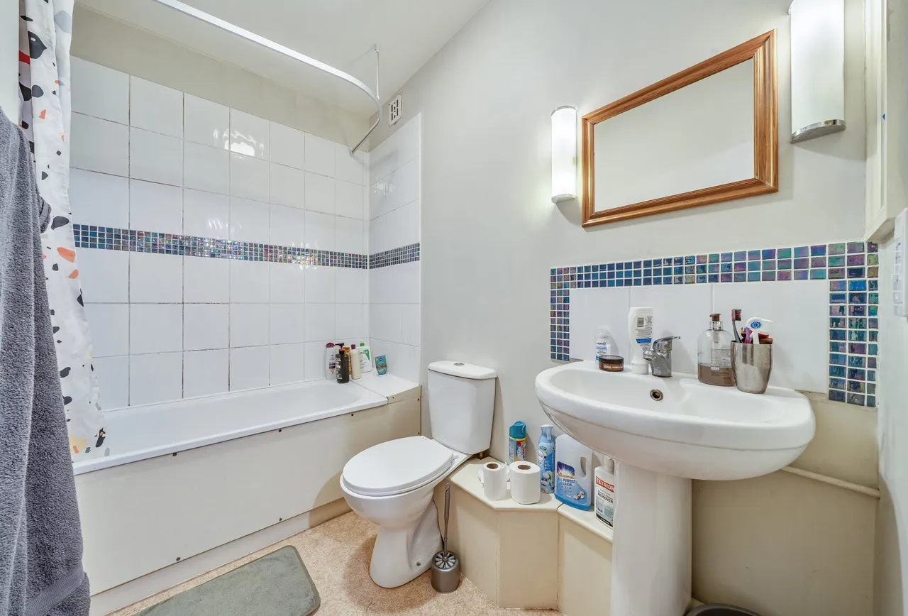 Downend Road, Horfield, BS7 9PD, photo 7