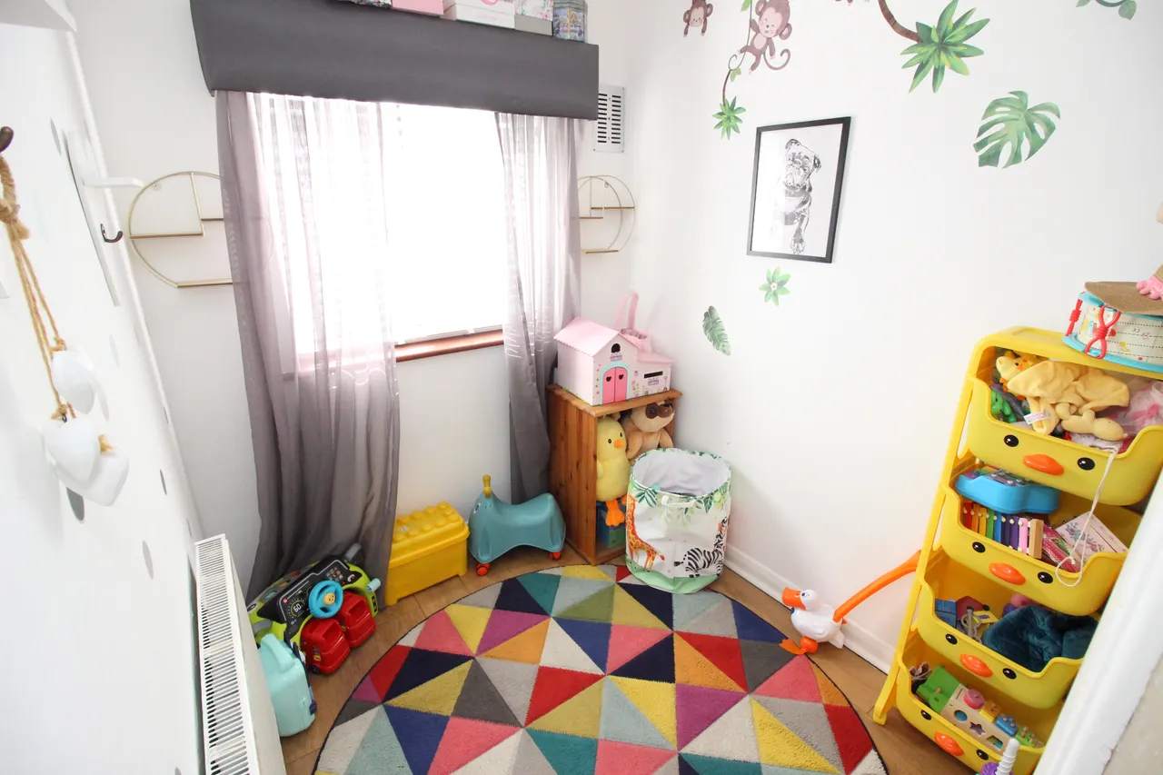 Buckland Way, WORCESTER PARK, Surrey, Worcester Park, KT48NP, photo 7