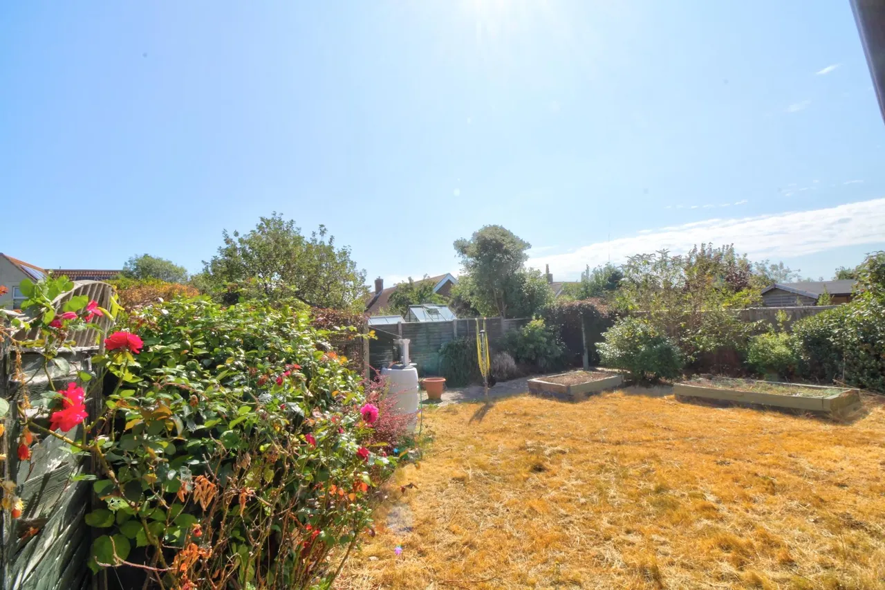 Langton Close, Chichester, PO20, photo 3