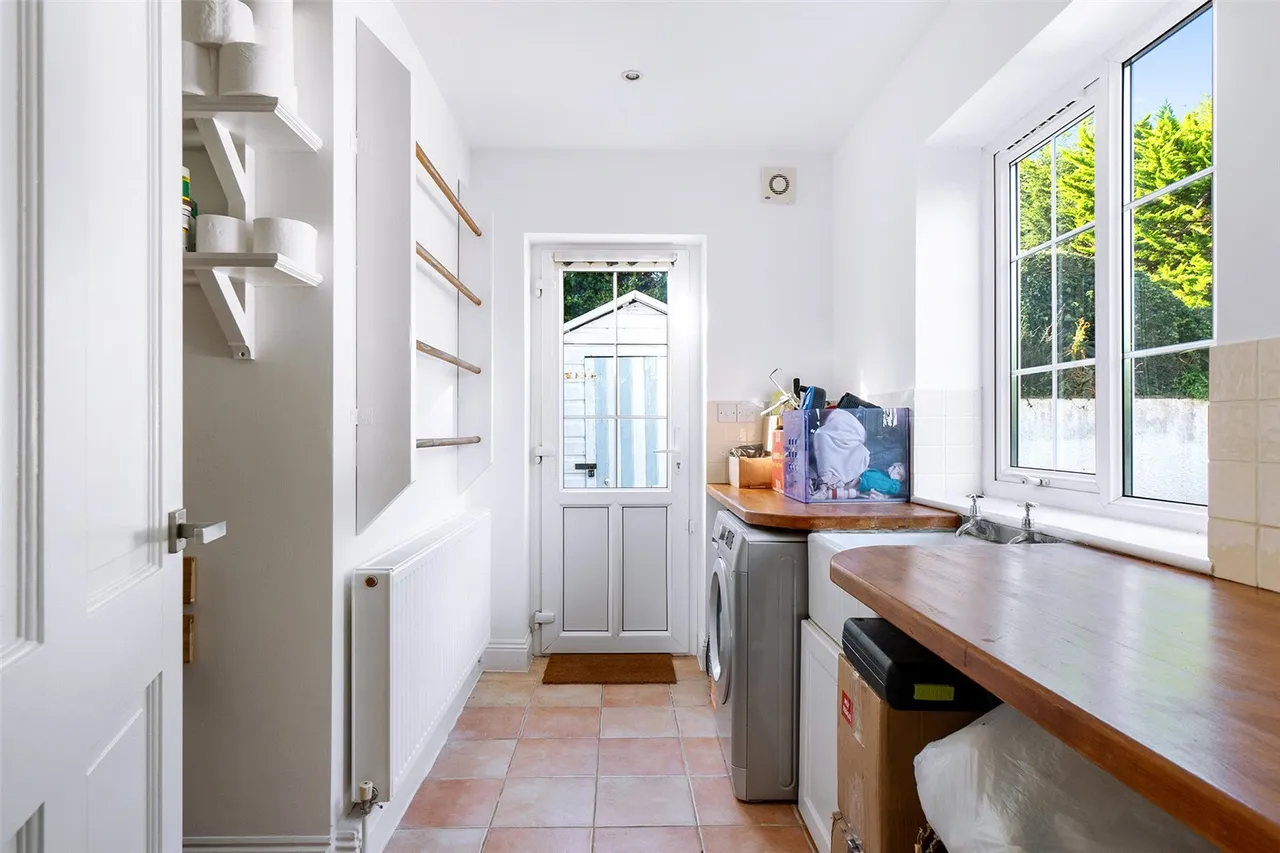 Fremington Road, Seaton, Devon, EX12 2HX, photo 7