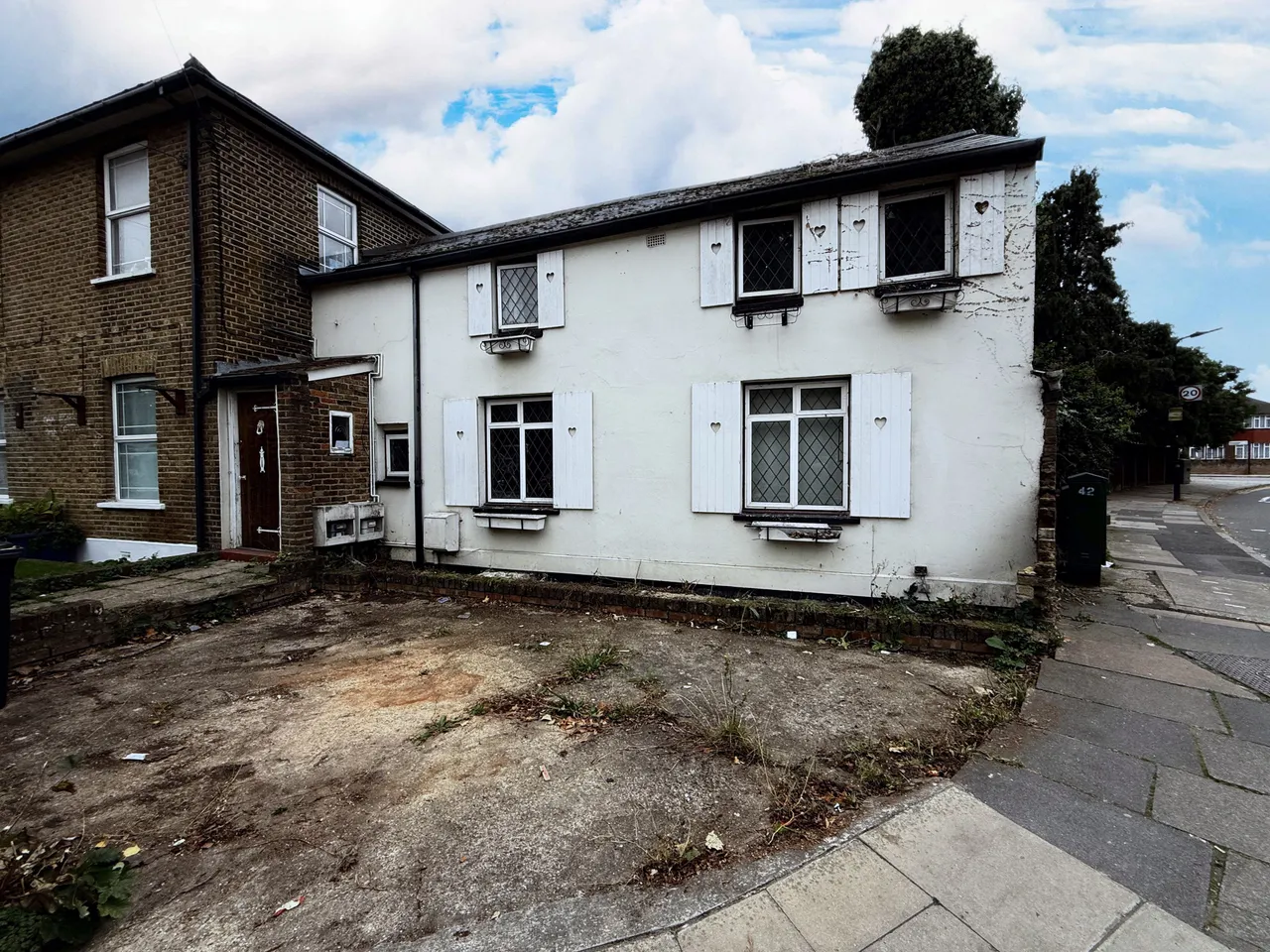 2 bed house for sale, Old Ruislip Road, Northolt, UB5