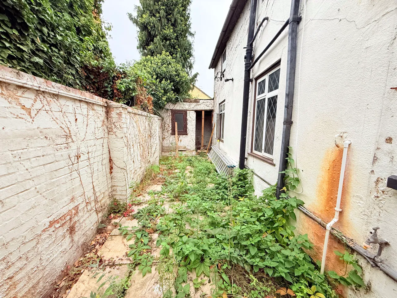 Old Ruislip Road, Northolt, UB5, photo 10