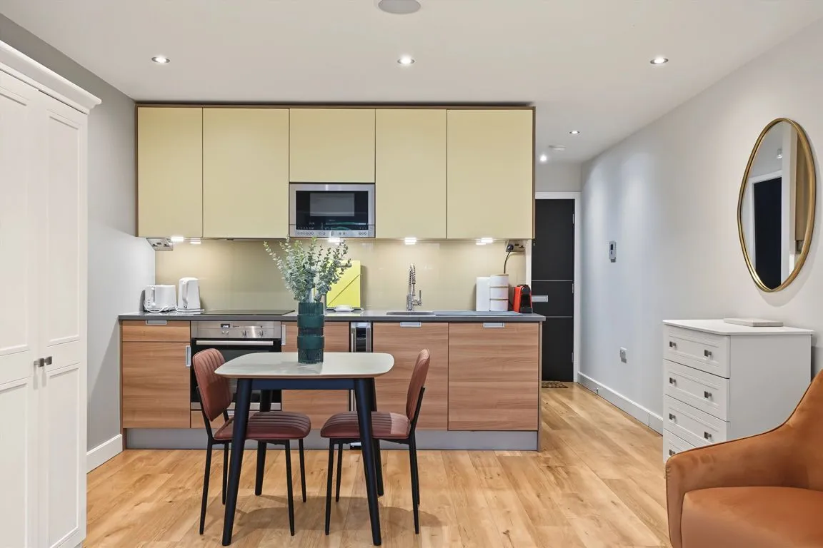 Aerodrome Road, Colindale, photo 5