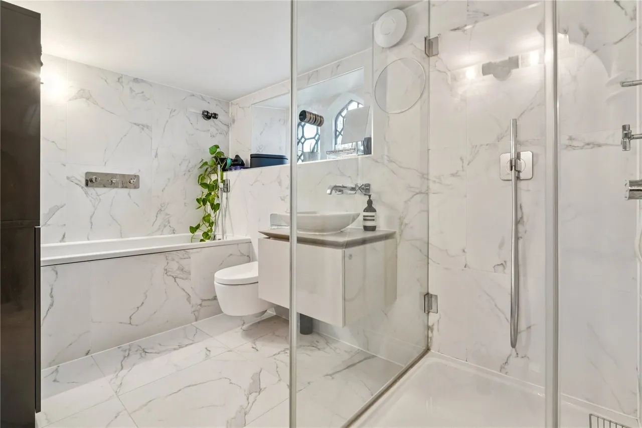 Holt Gardens, London, SW17, photo 4