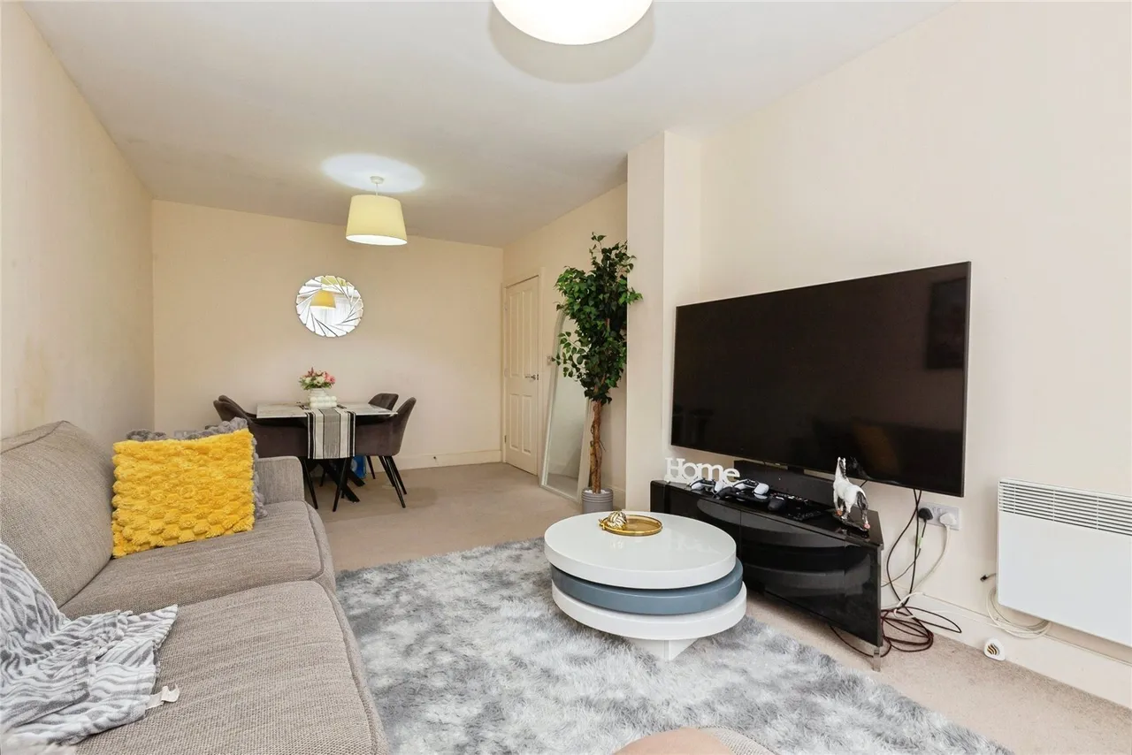Coxhill Way, Aylesbury, Buckinghamshire, HP21, photo 7
