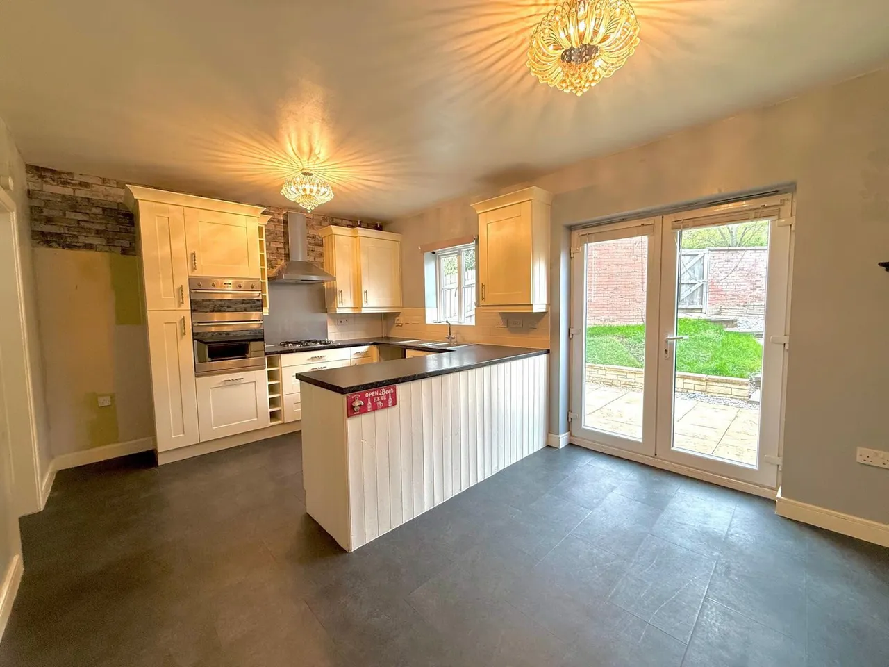 Britten Road, Swindon, Wiltshire, SN25 2HQ, photo 4