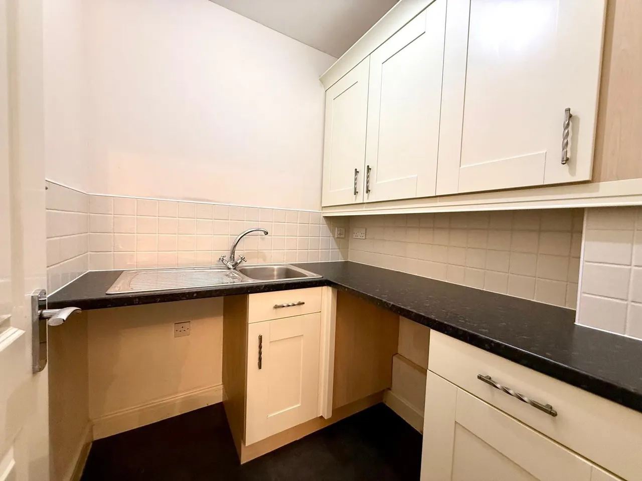 Britten Road, Swindon, Wiltshire, SN25 2HQ, photo 10