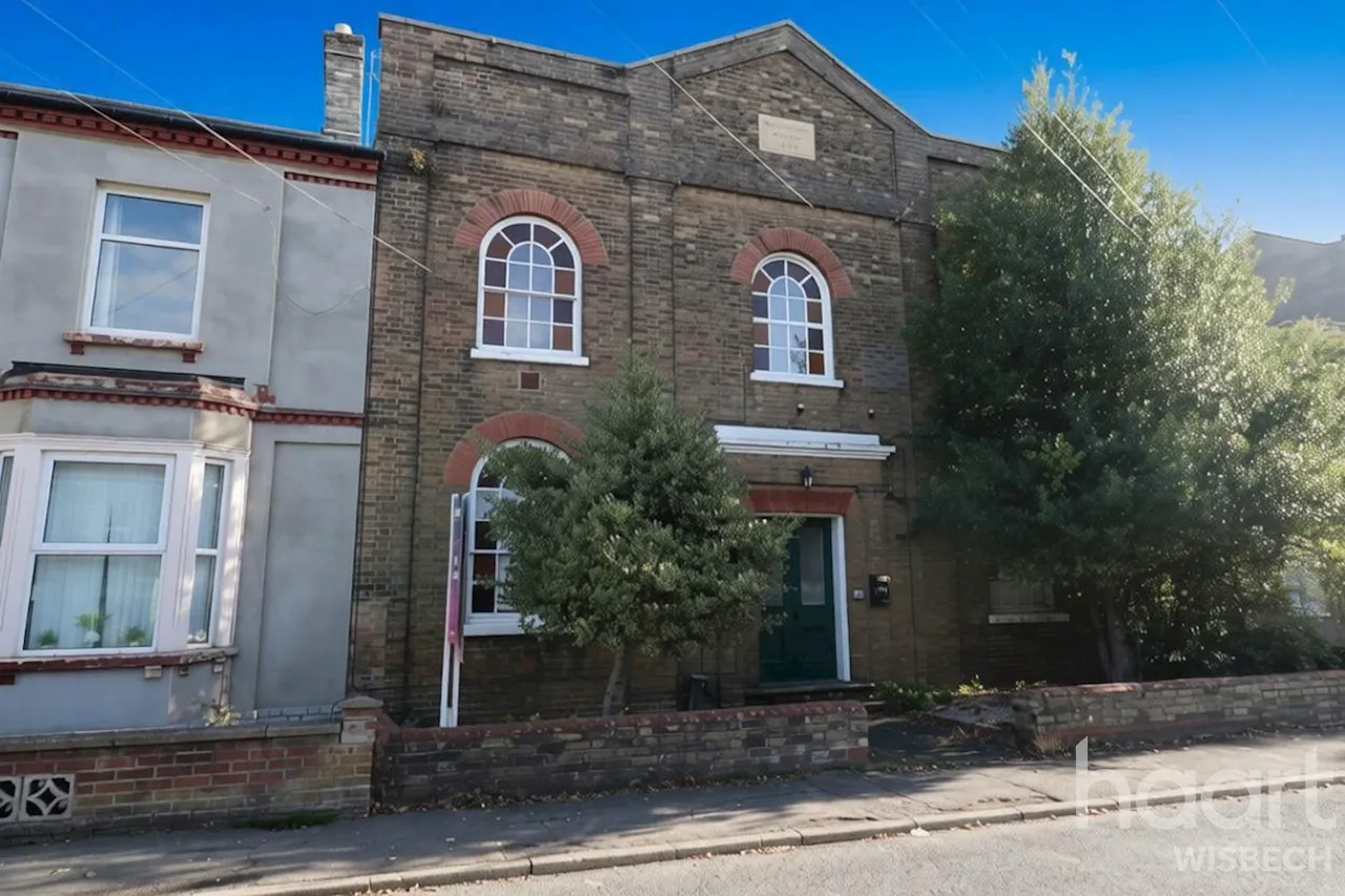 3 bed house for sale, Victoria Road, Wisbech, PE13