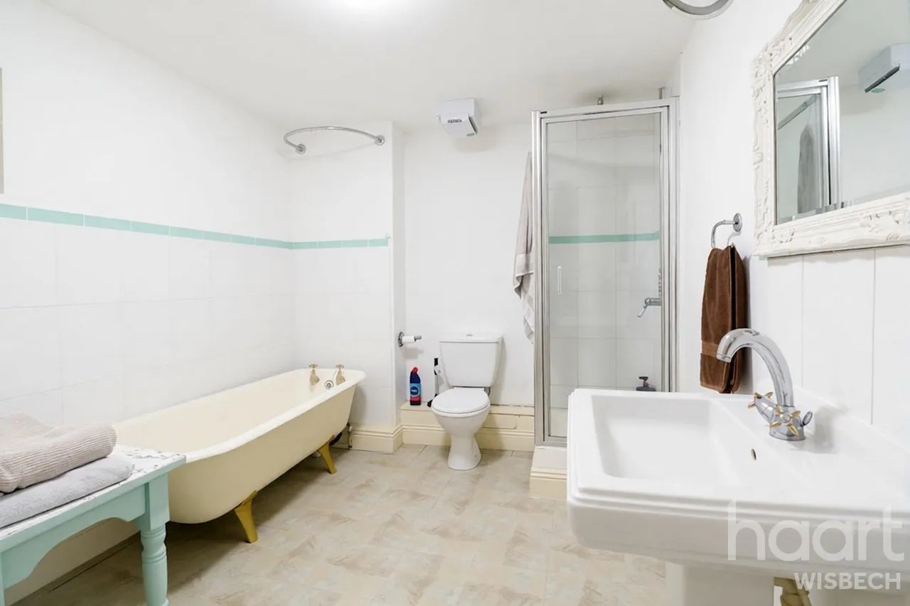 Victoria Road, Wisbech, PE13, photo 8