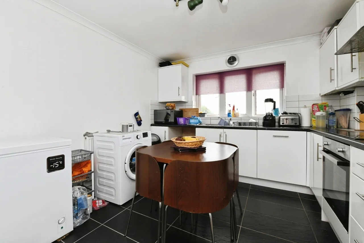 Canberra Close, Chelmsford, Essex, CM1, photo 8