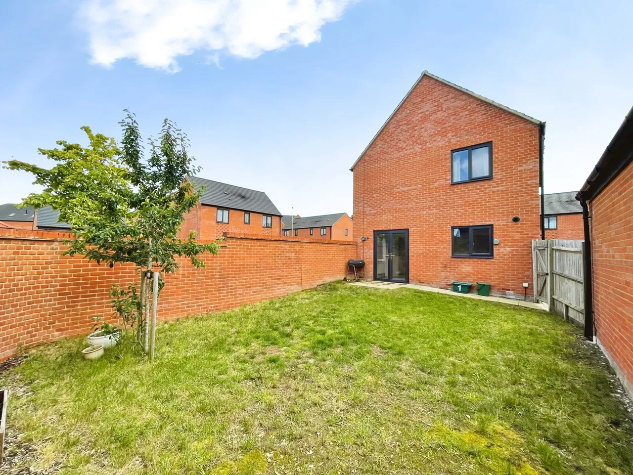 Freshfields Close, Basingstoke, Basingstoke, RG23 7GQ, photo 18
