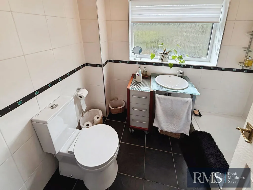 Newcastle Upon Tyne NE13 7HD, NE13, photo 7