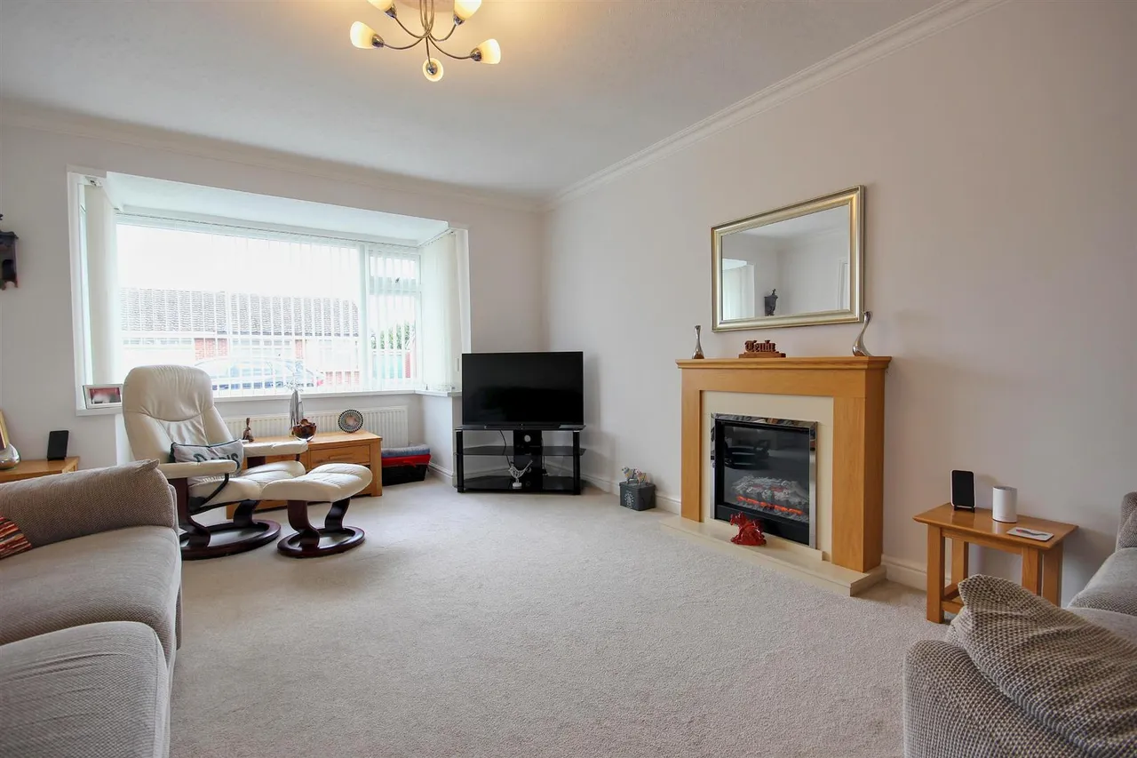 Westlands Road, Sproatley, photo 13