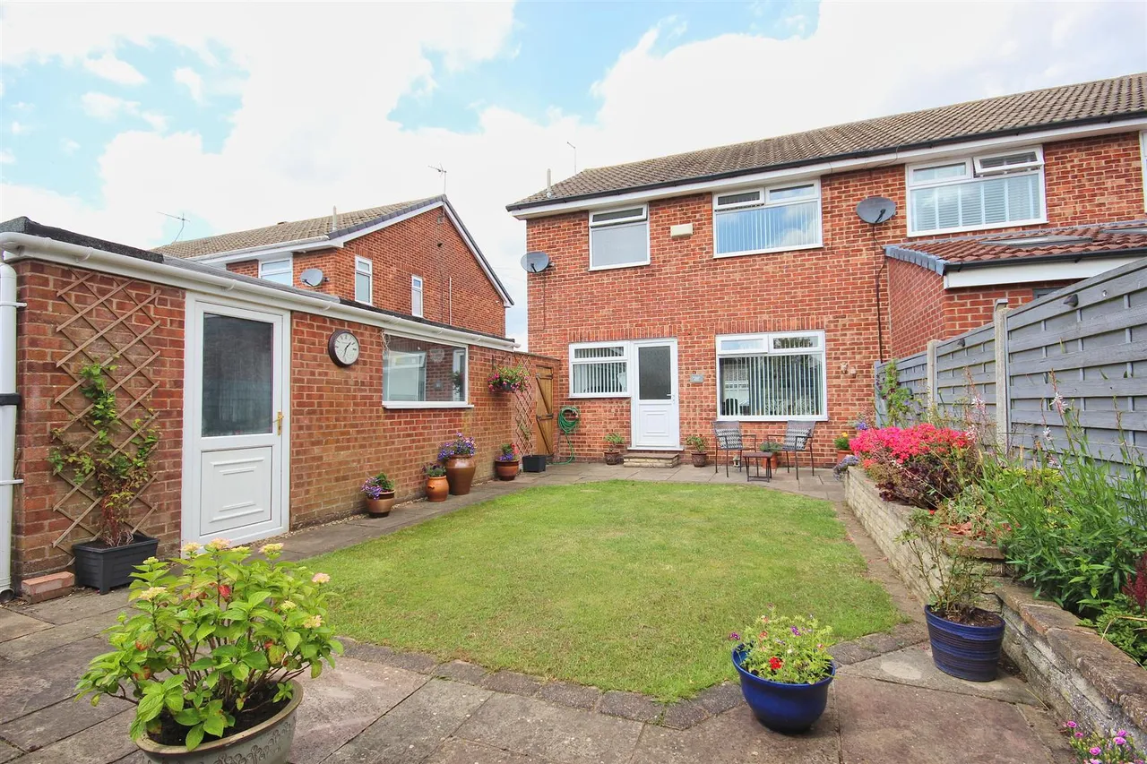 Westlands Road, Sproatley, photo 11