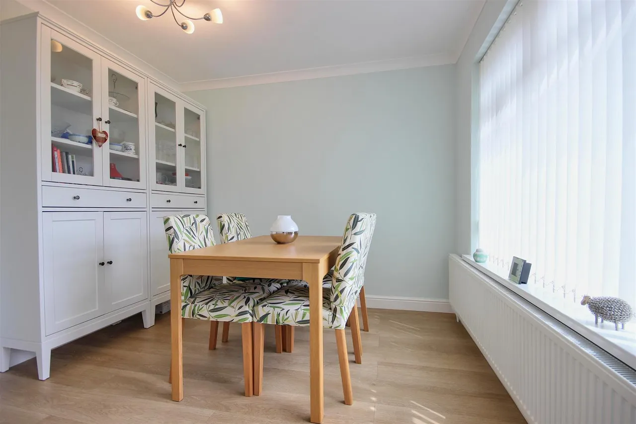 Westlands Road, Sproatley, photo 4