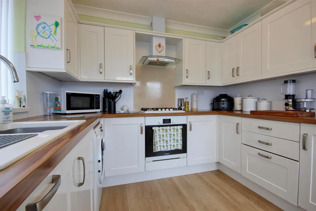 Westlands Road, Sproatley, photo 15