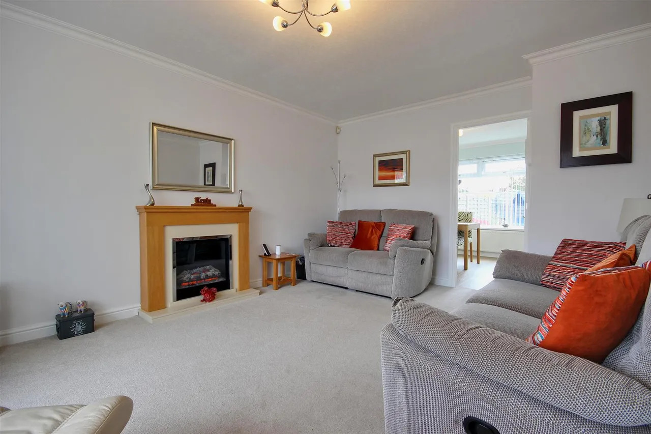 Westlands Road, Sproatley, photo 12