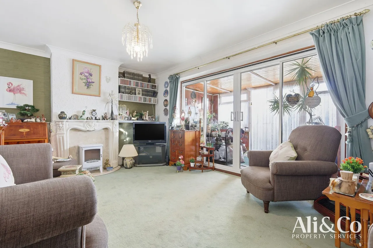 Gladwyns, Basildon, Essex, SS15 5JA, photo 8