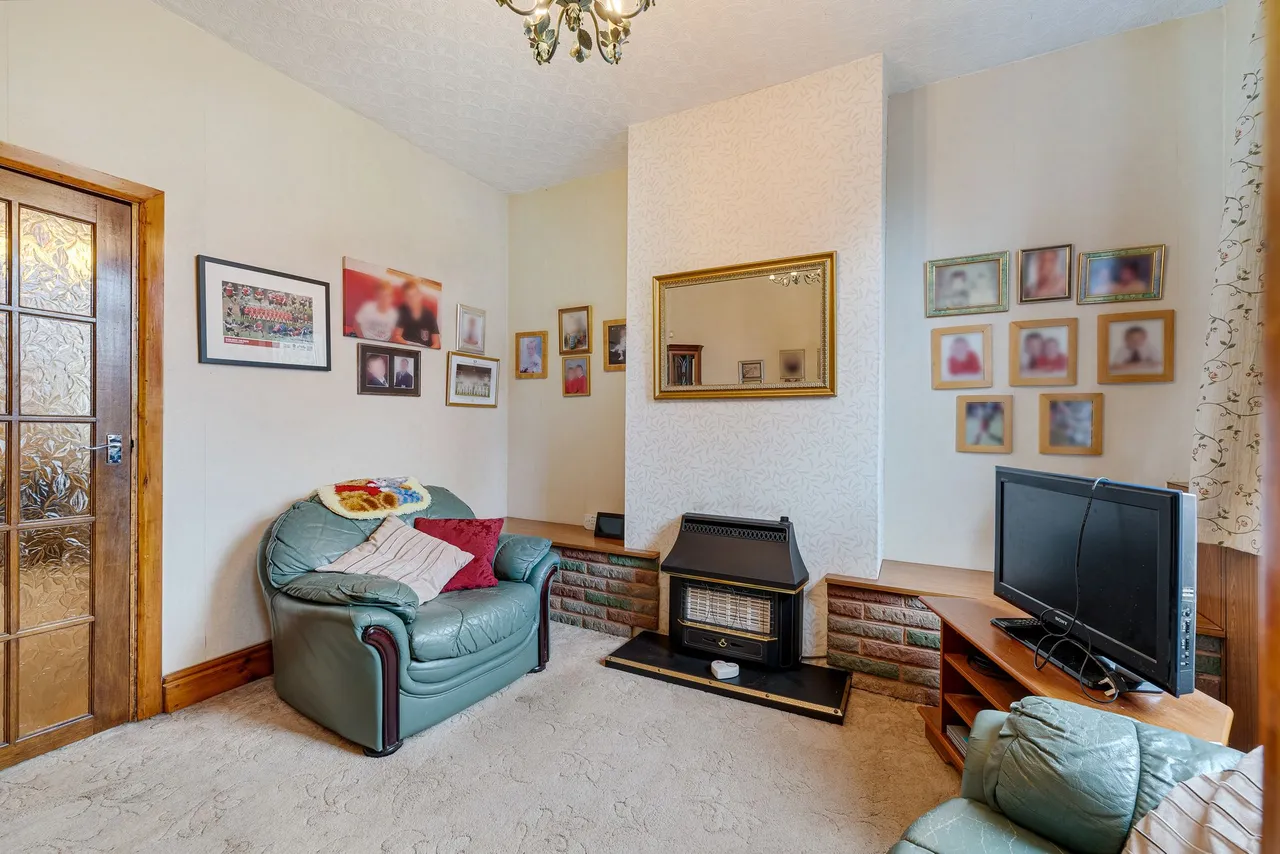 Warrington Road, Widnes, Widnes, WA8 0AT, photo 2