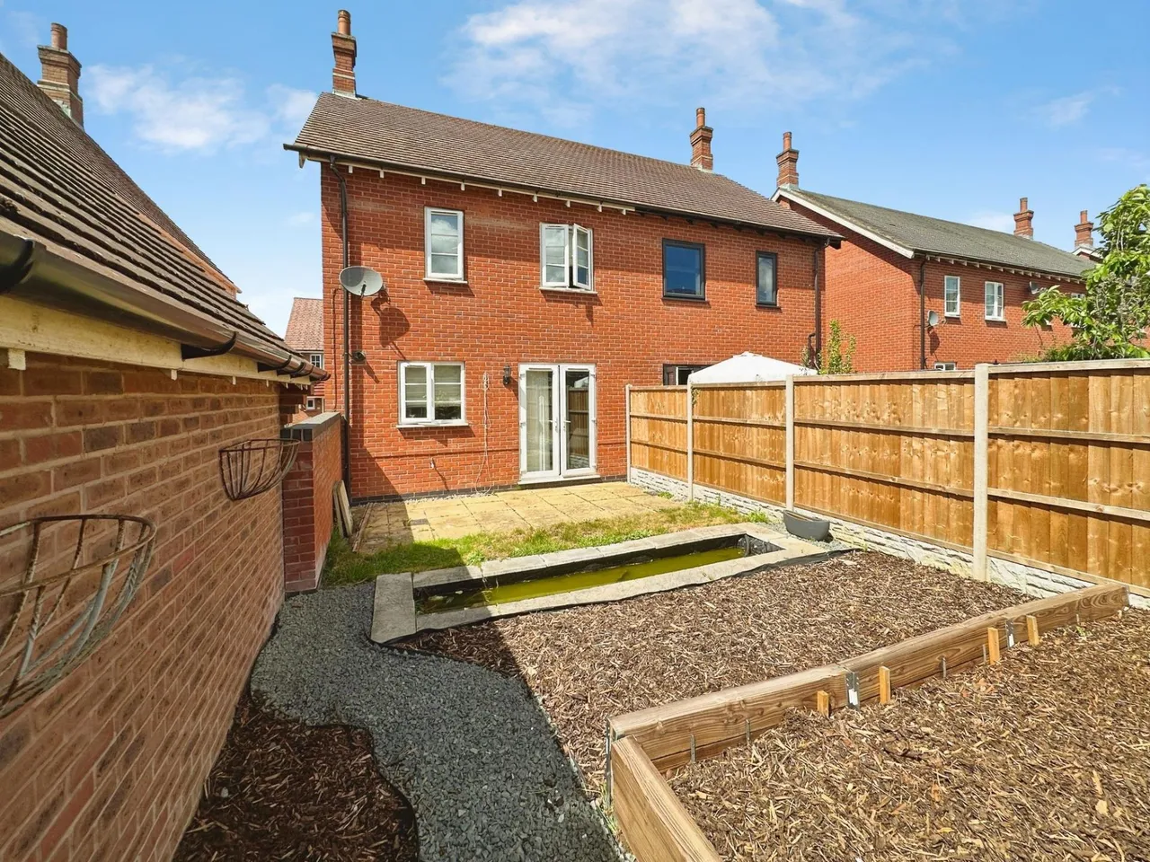 Henley Grove, Church Gresley, DE11, photo 15