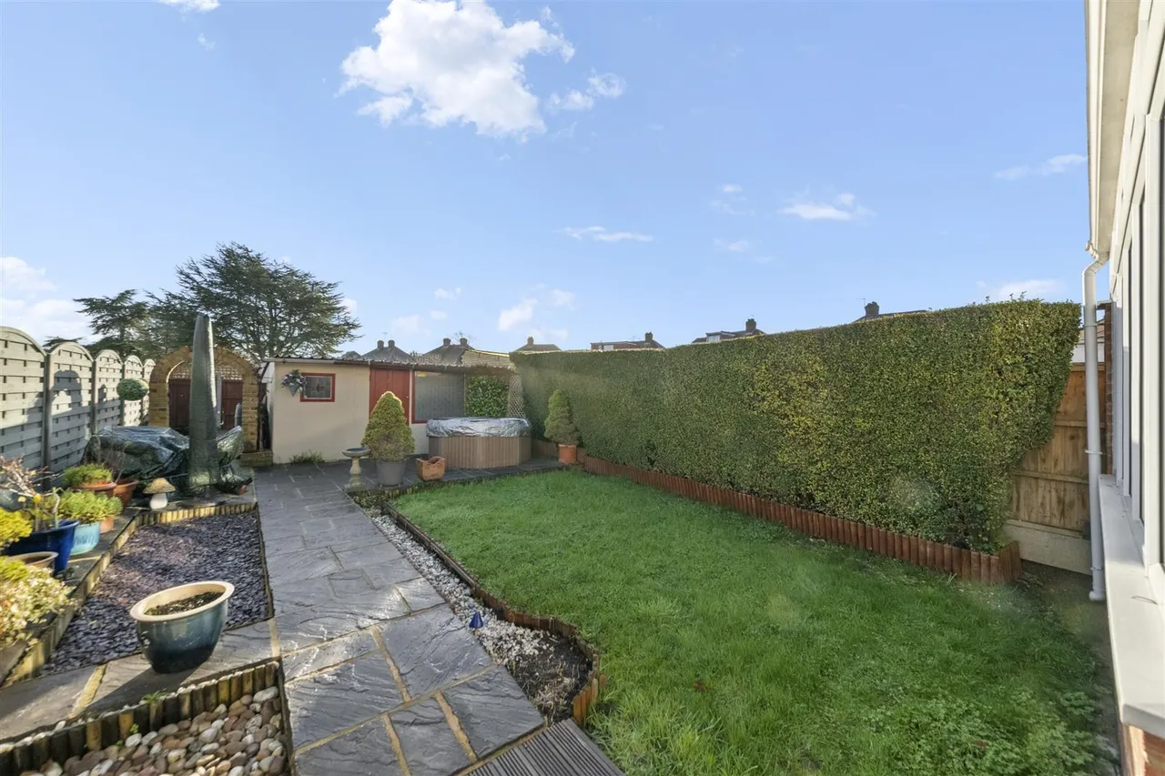 Gainsborough Road, Hayes, photo 9