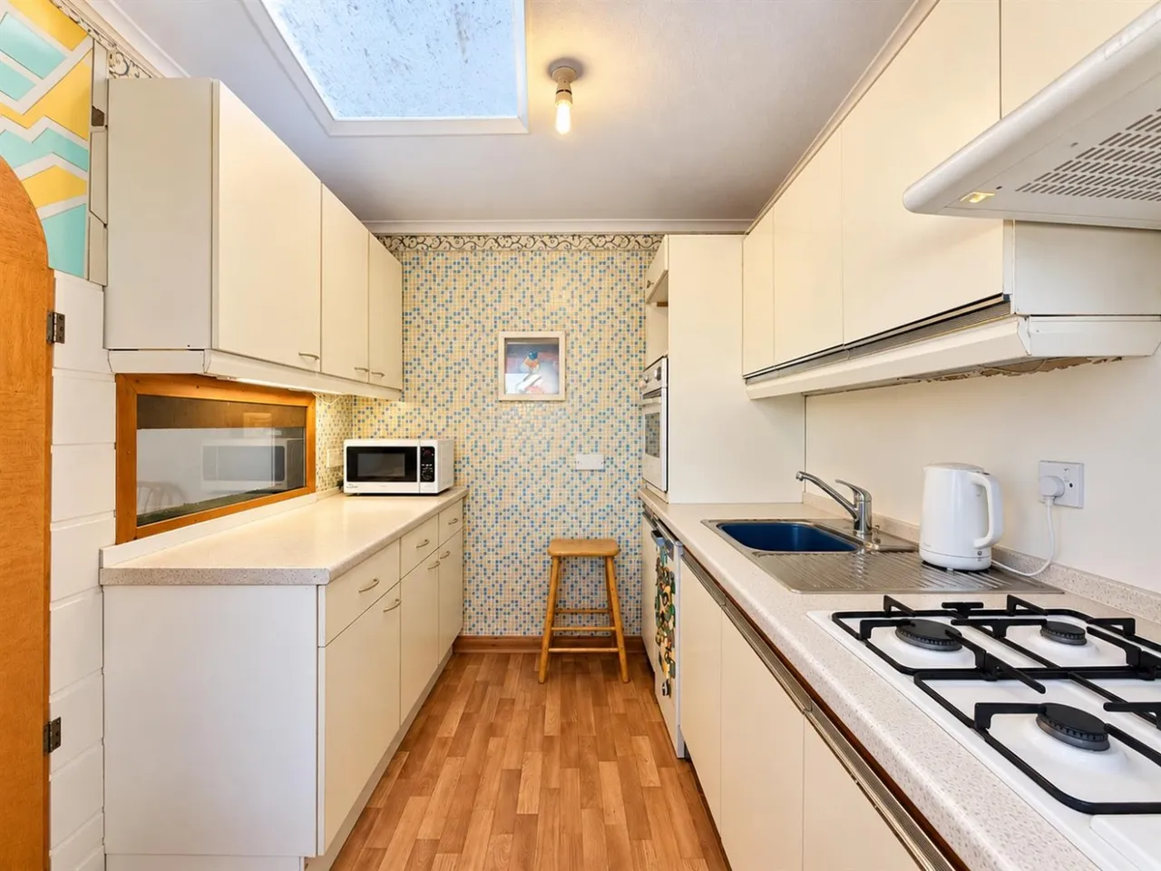 End Terrace, Harlington, UB3, photo 4