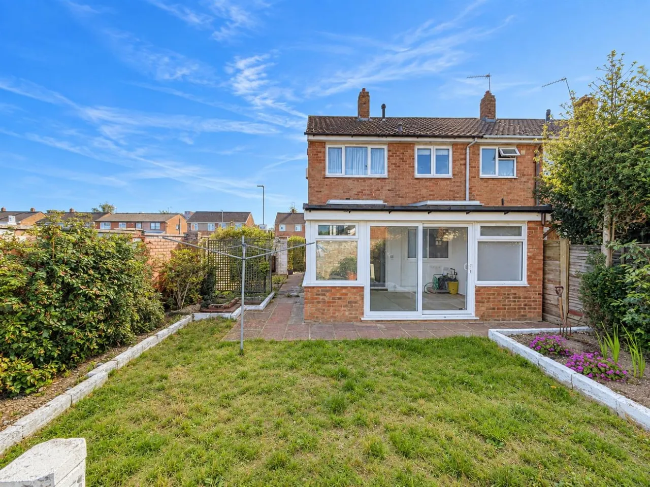 End Terrace, Harlington, UB3, photo 11