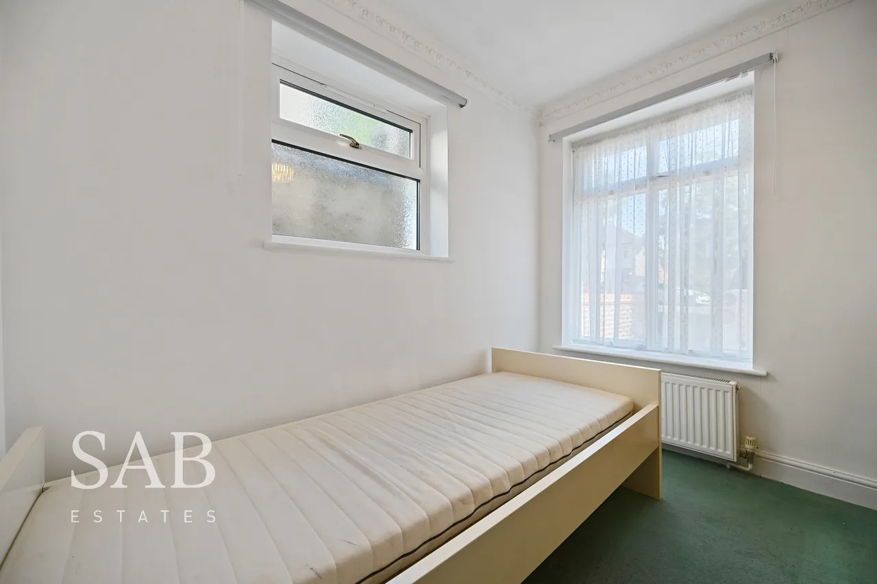 Whitton Avenue East, Greenford, UB6, photo 14