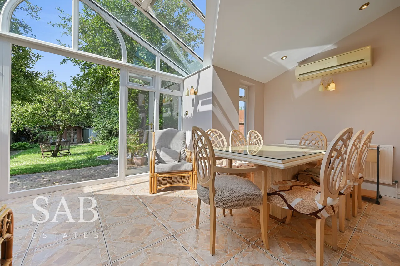 Whitton Avenue East, Greenford, UB6, photo 5