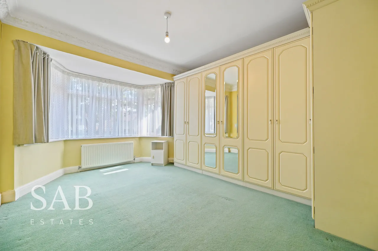 Whitton Avenue East, Greenford, UB6, photo 9