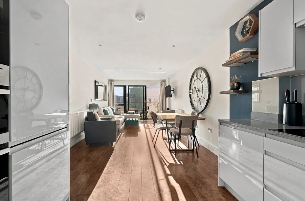 Knightley Walk, London, SW18, photo 15