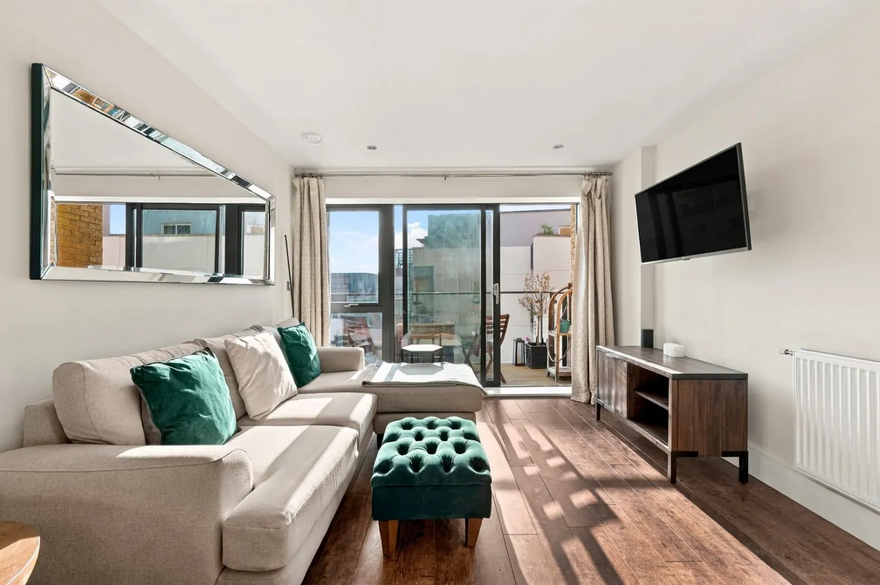 Knightley Walk, London, SW18, photo 12