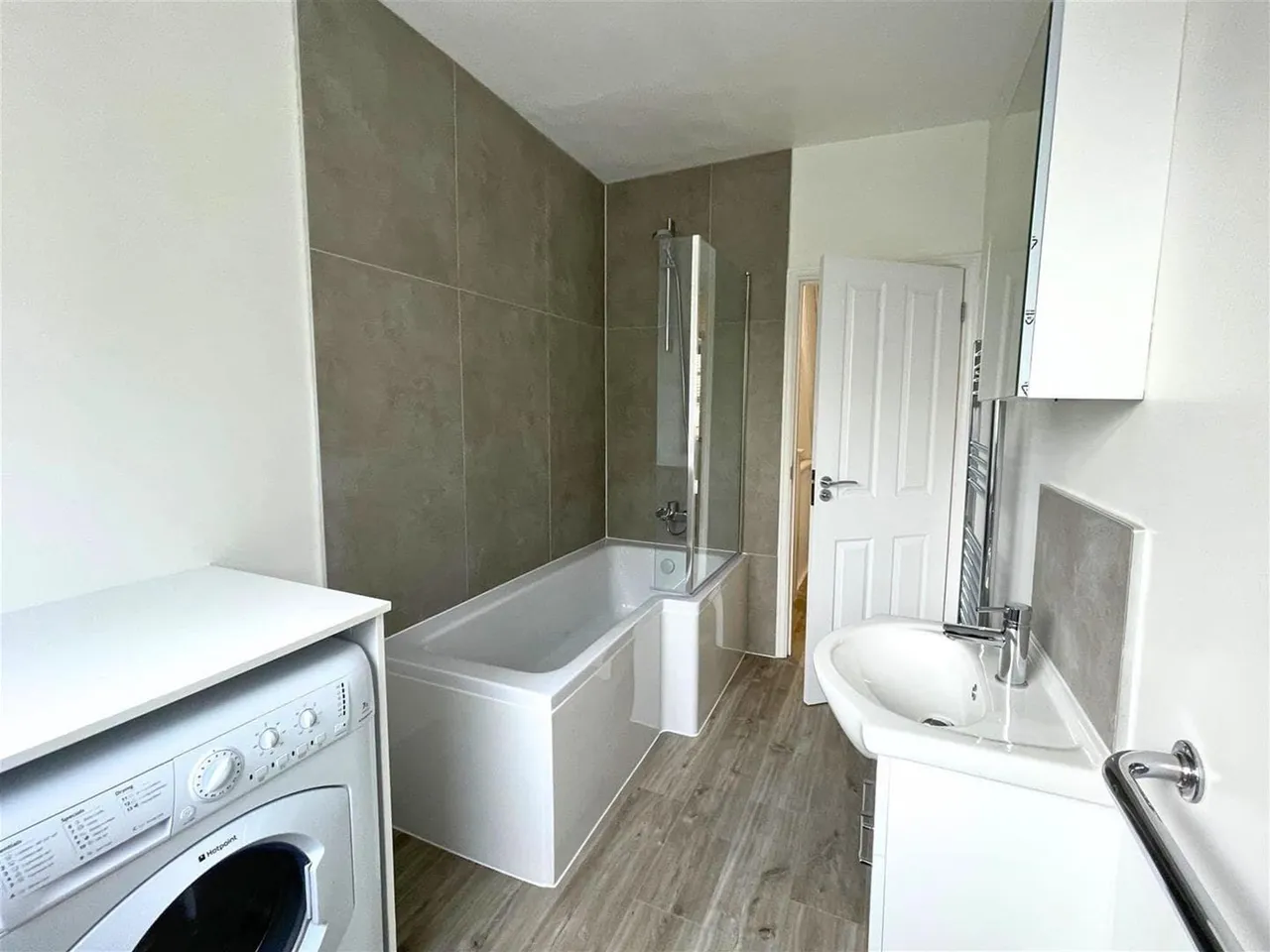Hutton Grove, London, N12, photo 9