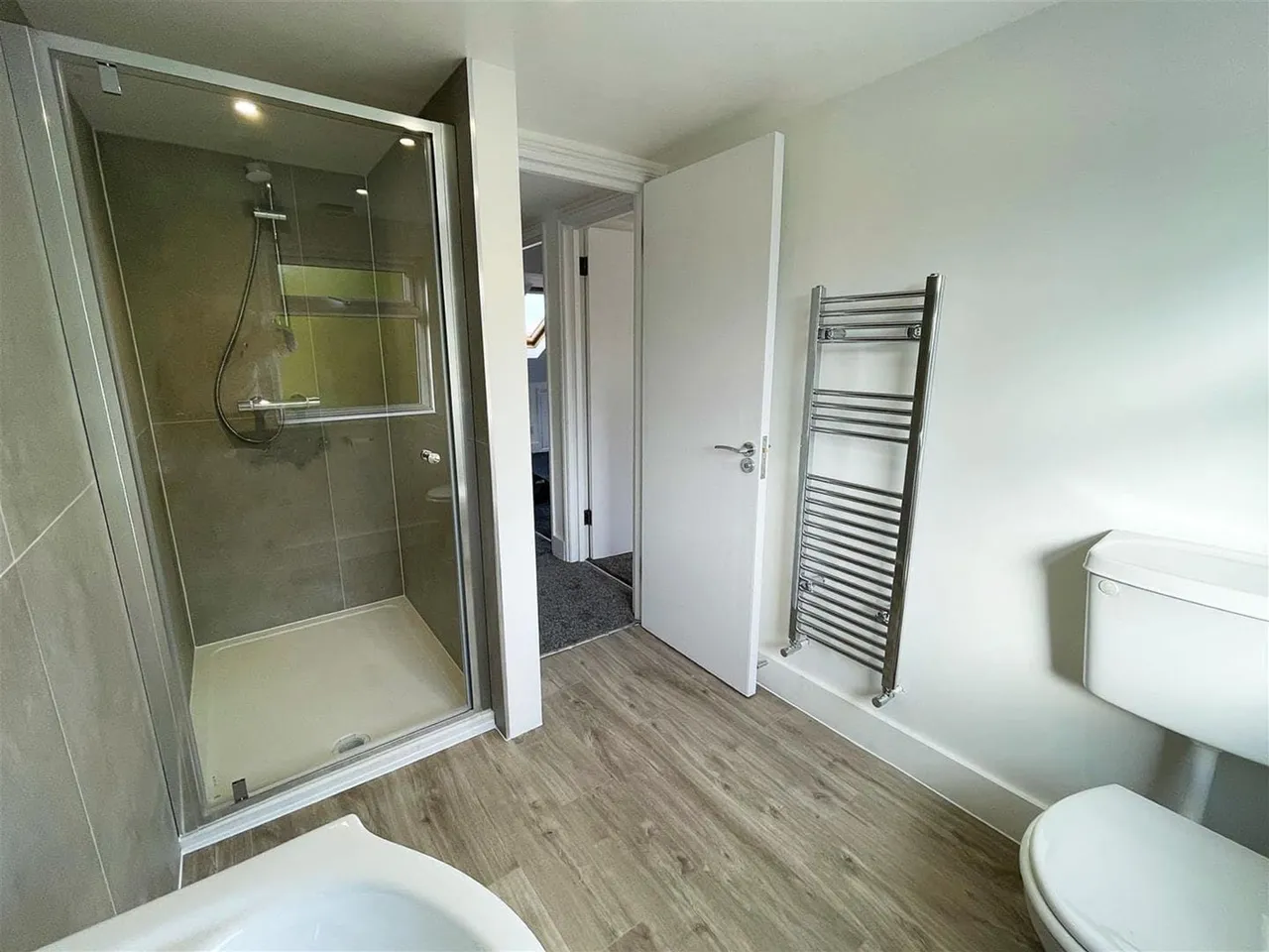 Hutton Grove, London, N12, photo 12