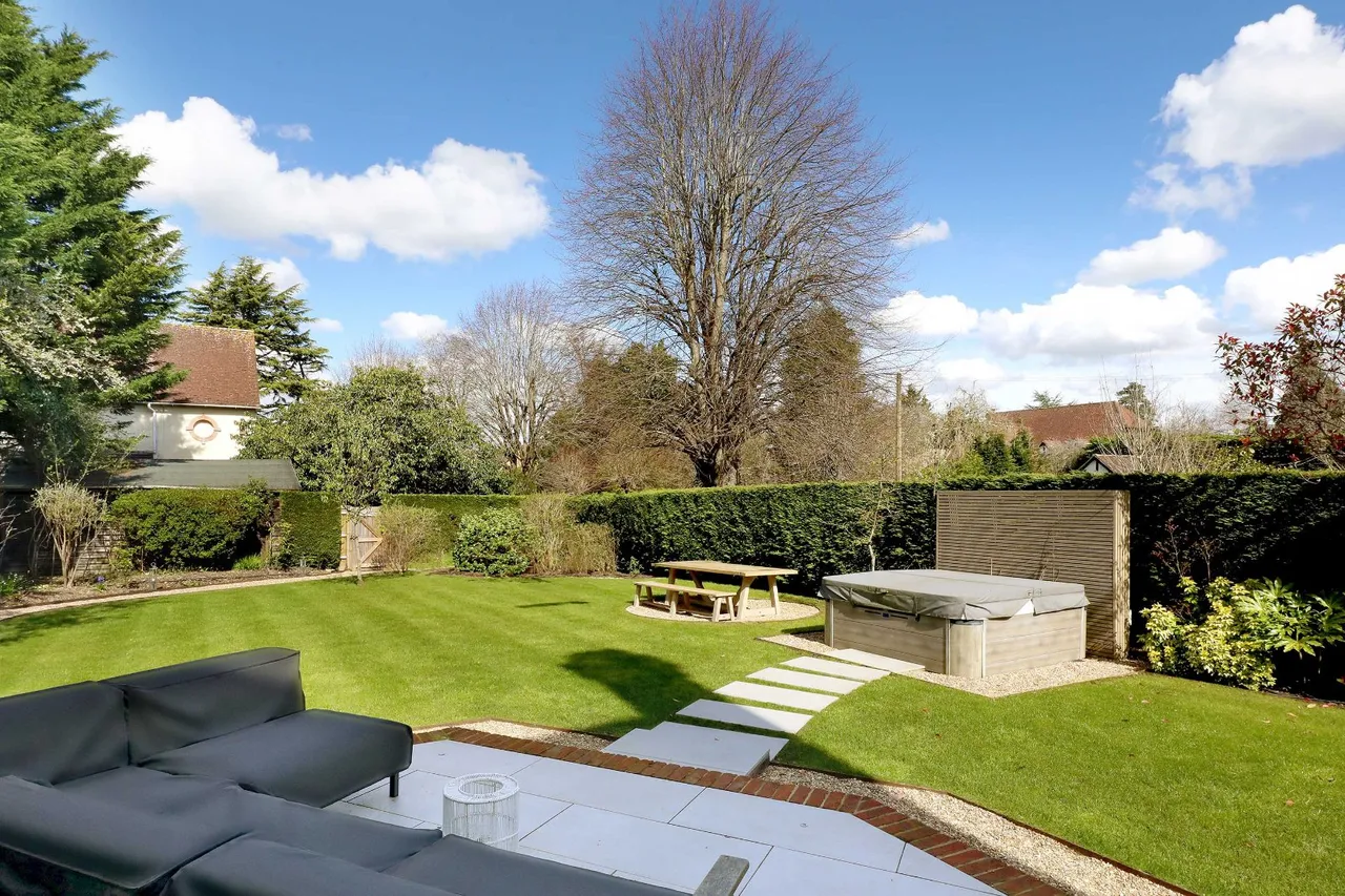 Latchmoor Grove, Gerrards Cross, SL9, photo 21