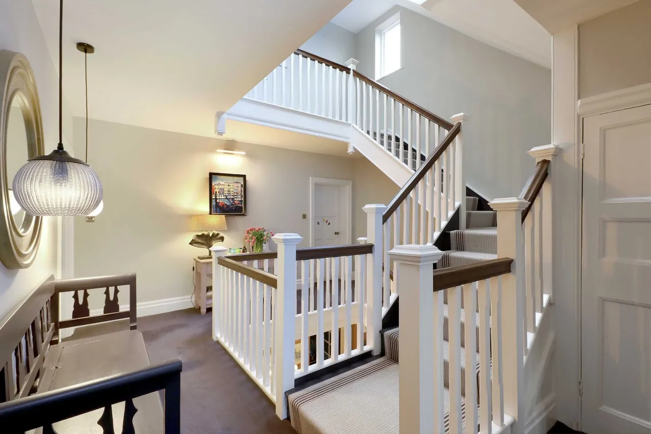 Latchmoor Grove, Gerrards Cross, SL9, photo 18