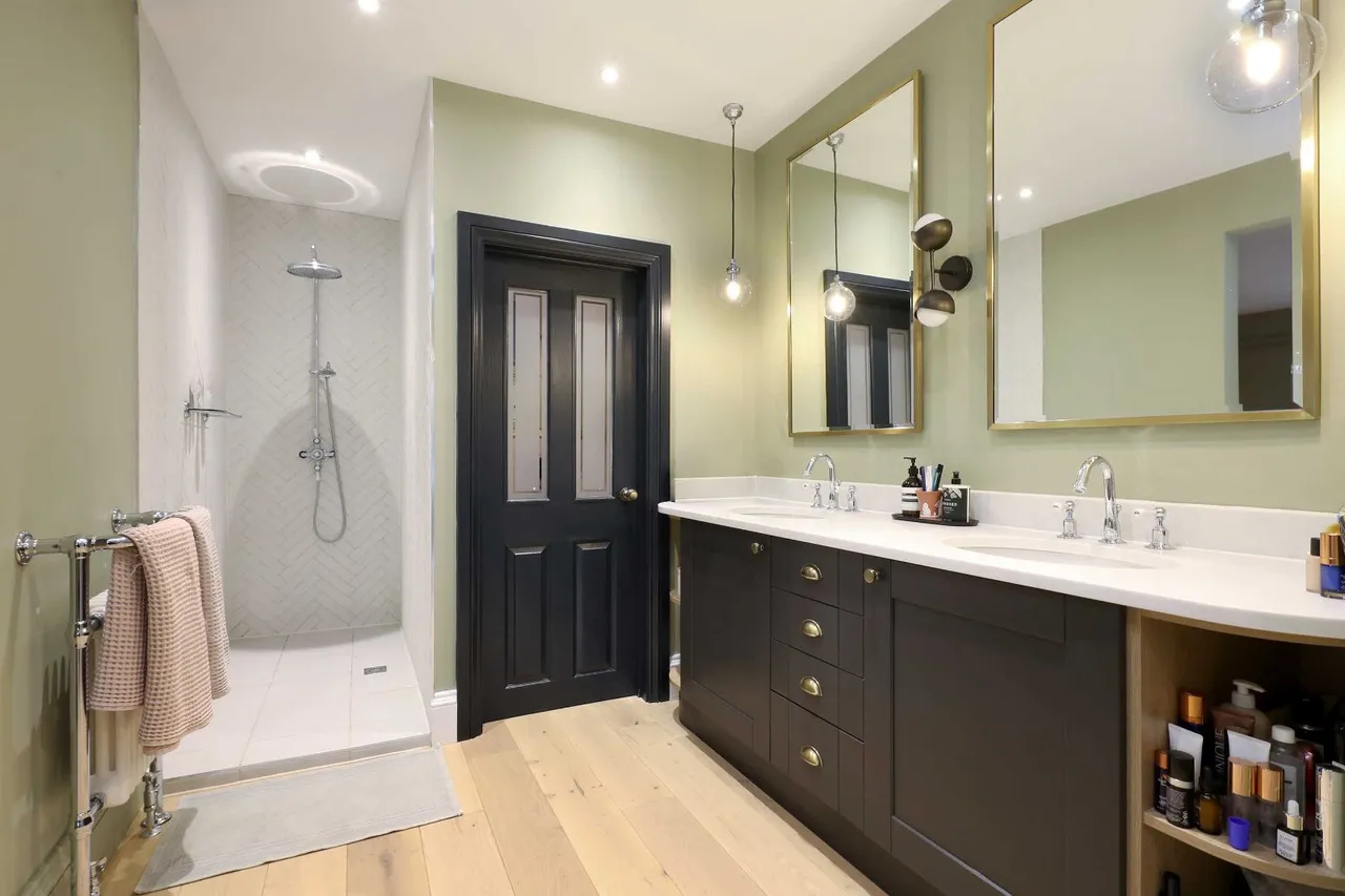 Latchmoor Grove, Gerrards Cross, SL9, photo 14