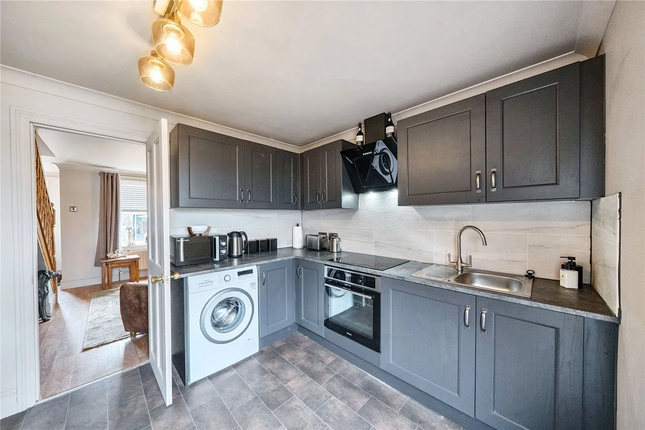 Albion Street, Carlton, WF3, photo 17