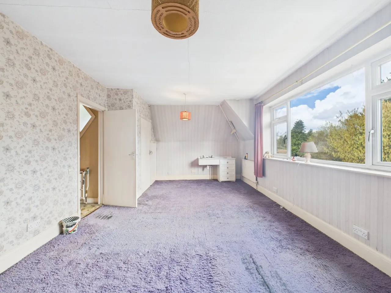 Feltham, Middlesex, photo 8