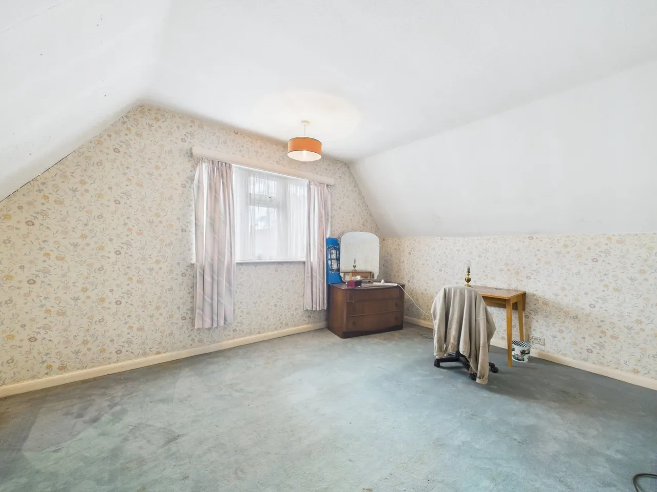 Feltham, Middlesex, photo 17