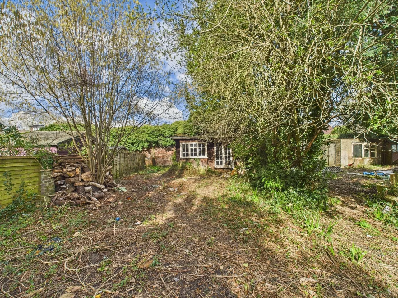 Feltham, Middlesex, photo 10