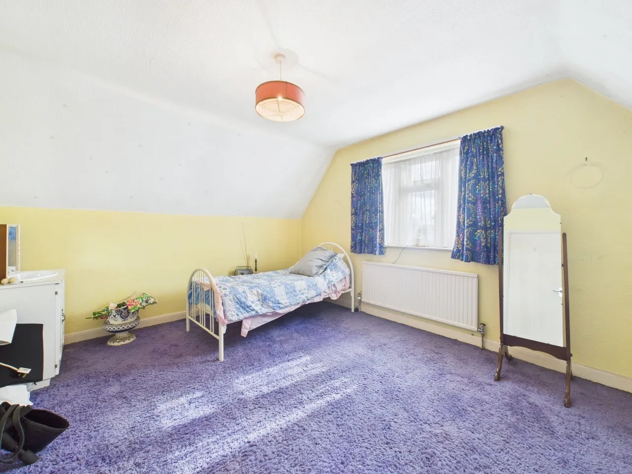 Feltham, Middlesex, photo 15
