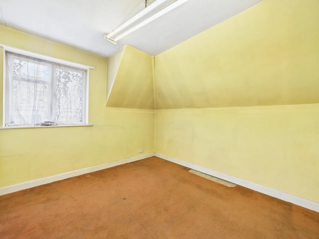 Feltham, Middlesex, photo 16