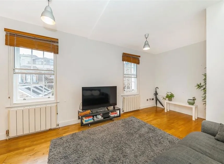 Lowndes Court, Fitzrovia & Covent Garden, W1F, photo 2